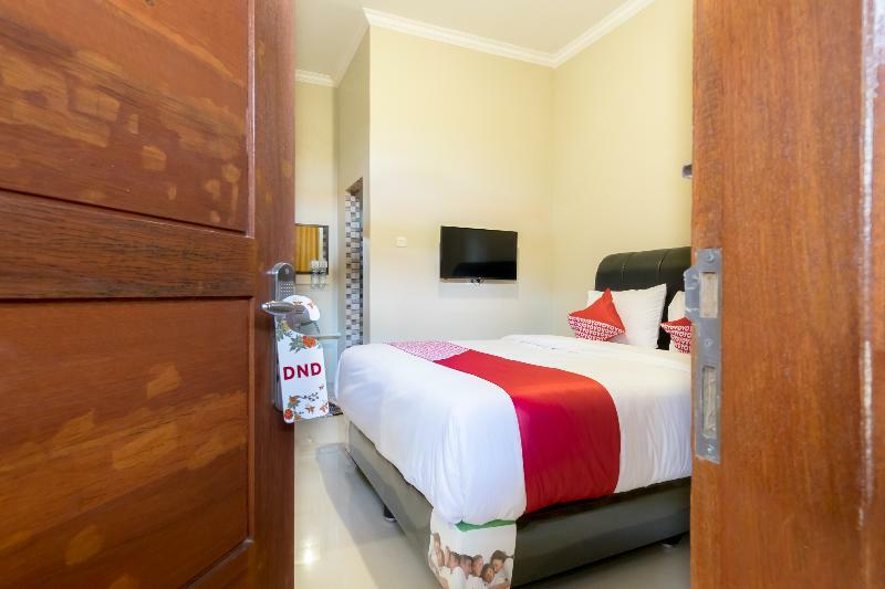 Reddoorz At Joyce Guest House Medan Exterior foto
